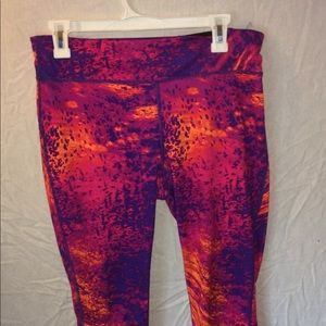 Cropped bright funky leggings